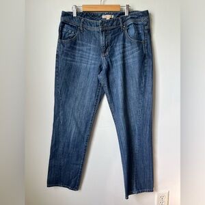 CAbi Women’s Jeans Crop Boyfriend Regular Rise Size 8 Casual.
